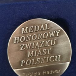 Honorowy Medal Związku Miast Polskich dla Burmistrz Wołomina