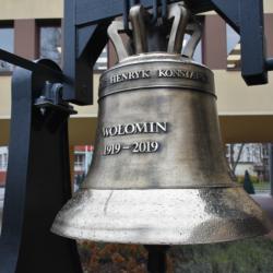 Jubileuszowy dzwon zdemontowany w ramach prac konserwacyjnych