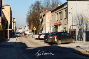 Ulica Mickiewicza w Wołominie na odcinku od ul. Kościelnej do ul. Wileńskiej