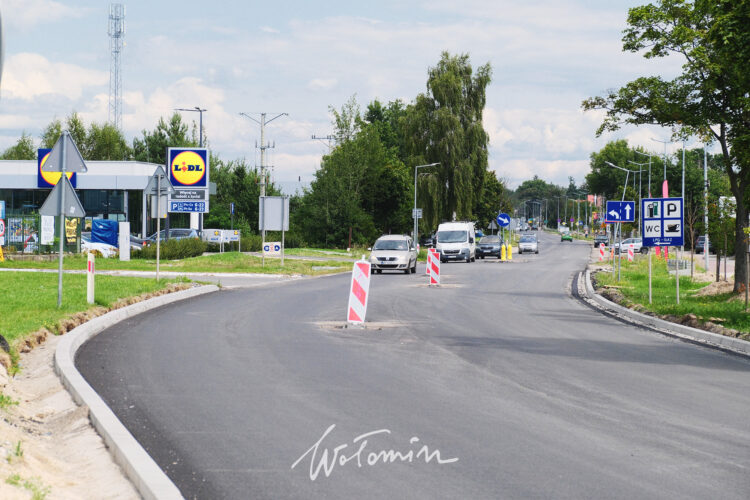 DW 634: finał robót na ul. Szosa Jadowska, ruszają prace na al. Niepodległości
