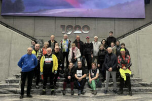 zdjęcie grupowe muzeum ossów