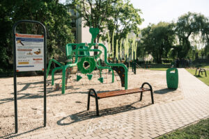 Zakończenie prac na placu zabaw na osiedlu Lipińska